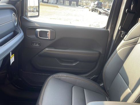 New 2026 Jeep Wrangler Sahara AWD/4WD image 22