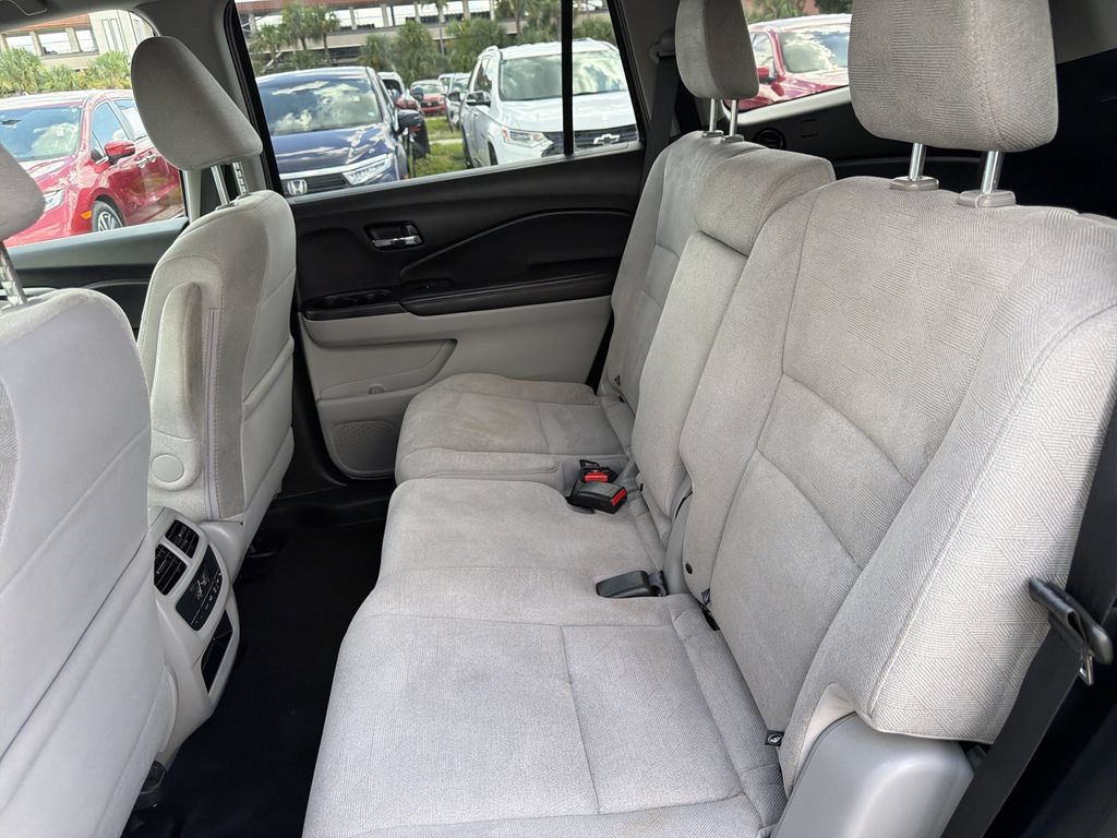 Used 2019 Honda Pilot EX image 17