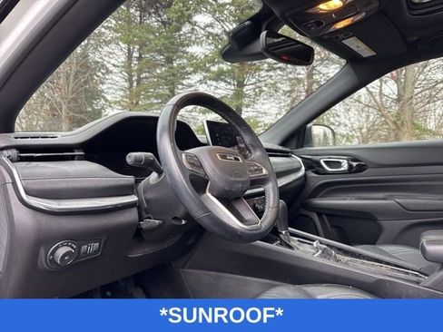 Used 2022 Jeep Compass High Altitude AWD/4WD image 7