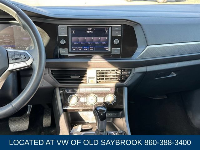 Used 2024 Volkswagen Jetta SE FWD image 14