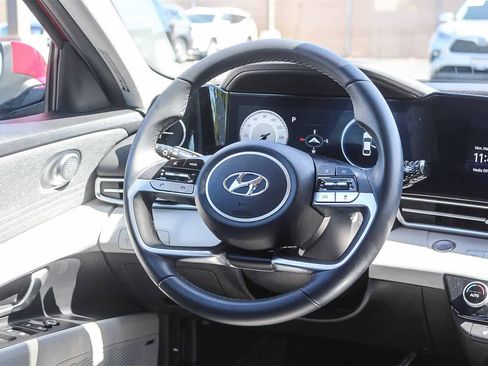 Certified 2023 Hyundai Elantra Limited image 21