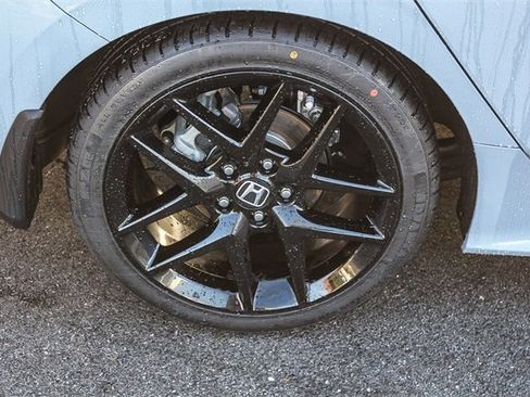 Used 2024 Honda Civic Sport image 13