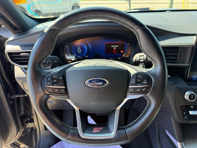 Used 2020 Ford Explorer ST w/ Premium Technology Package AWD/4WD image 17