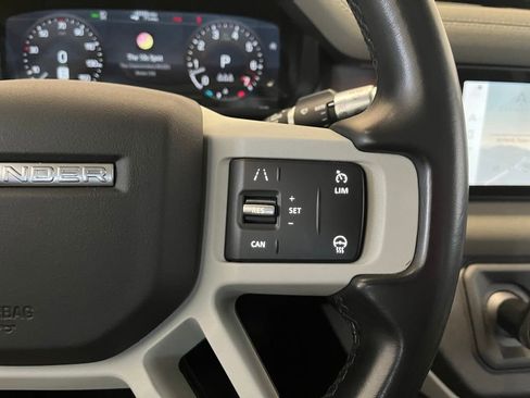 Certified 2022 Land Rover Defender 110 SE AWD/4WD image 51