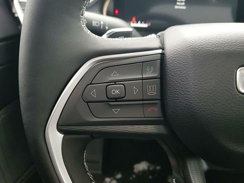 New 2025 Jeep Grand Cherokee L Altitude image 26