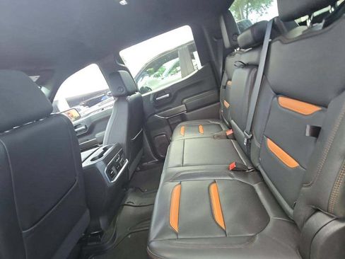 Used 2021 GMC Sierra 1500 AT4 w/ AT4 Premium Package AWD/4WD image 8