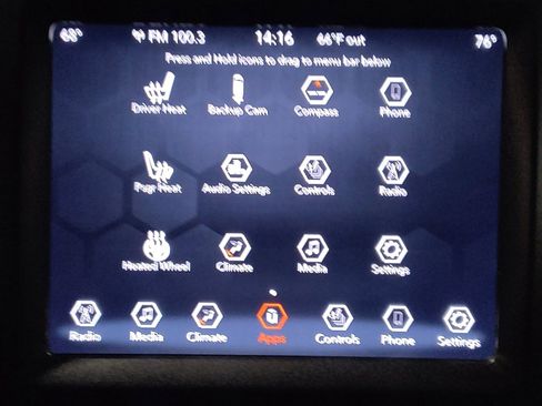 Used 2019 Jeep Cherokee Trailhawk w/ Cold Weather Group image 25