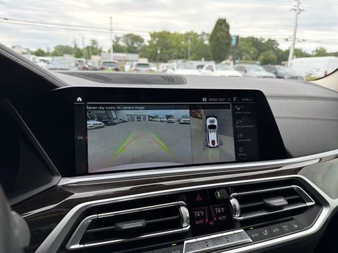 Used 2020 BMW X7 xDrive40i w/ Cold Weather Package AWD/4WD image 25