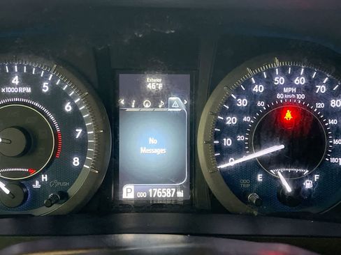 Used 2017 Toyota Sienna Limited Premium image 15