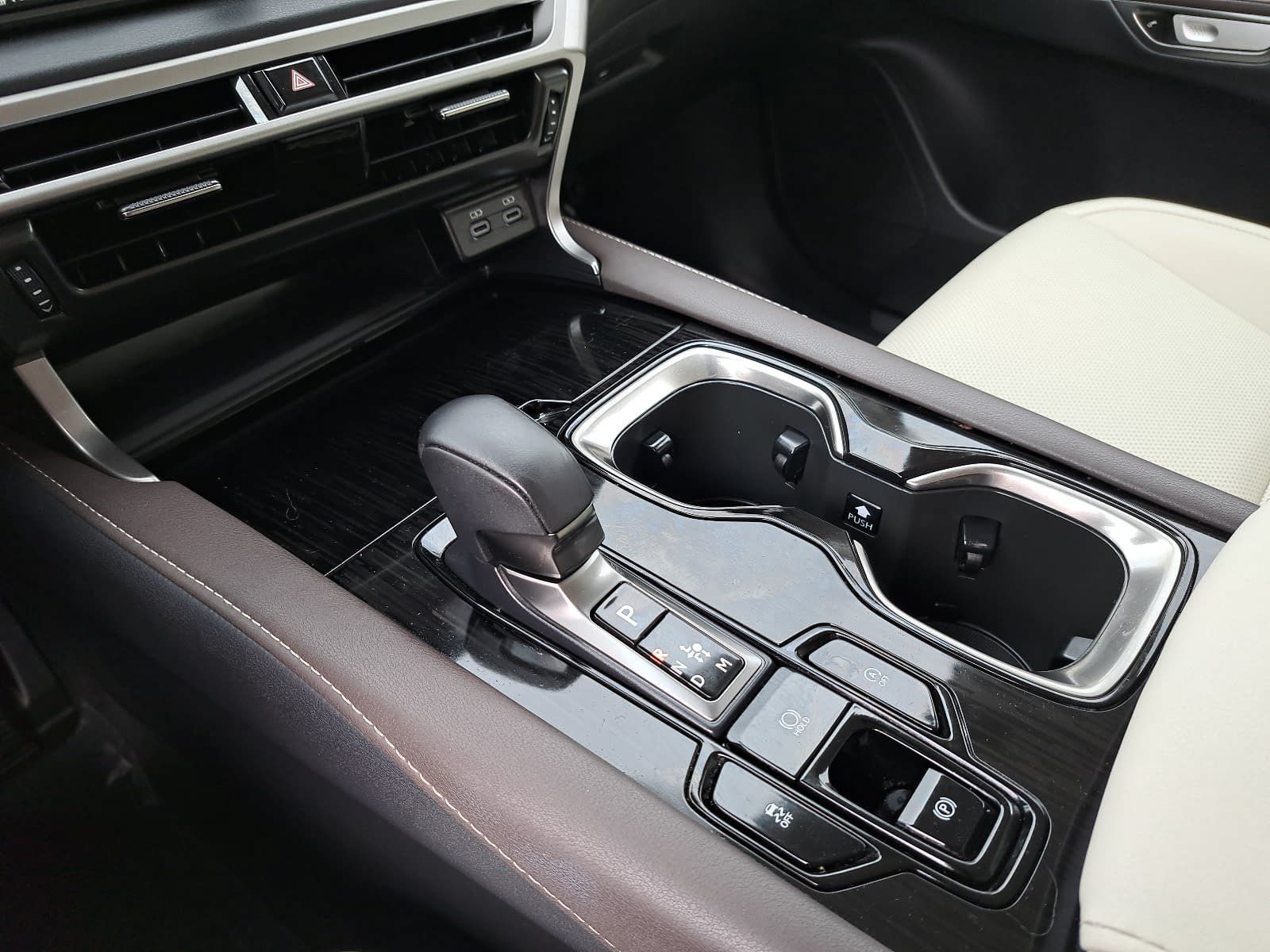 Used 2024 Lexus RX 350 FWD w/ Technology Package image 28