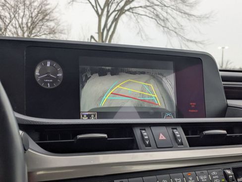 Used 2019 Lexus ES 350 350 w/ Premium Package image 17