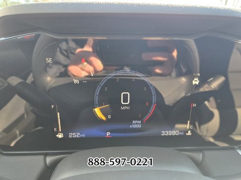 Used 2025 Chevrolet TrailBlazer LT image 30