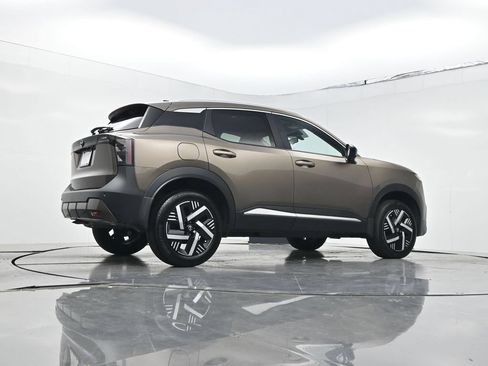 Used 2026 Nissan Kicks SV FWD image 22