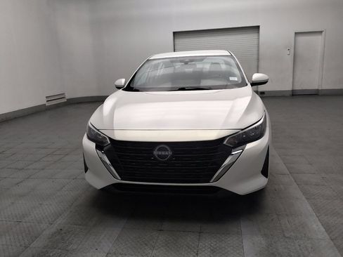 Used 2024 Nissan Sentra SV FWD image 15