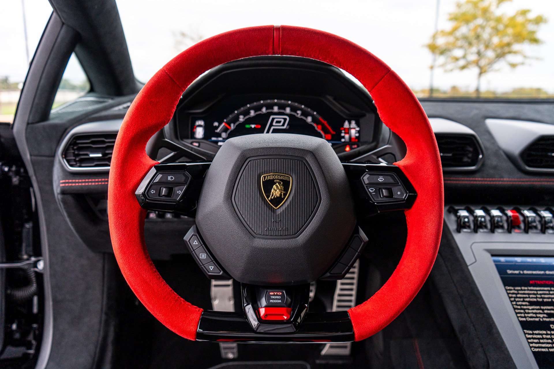 Used 2023 Lamborghini Huracan STO RWD image 23