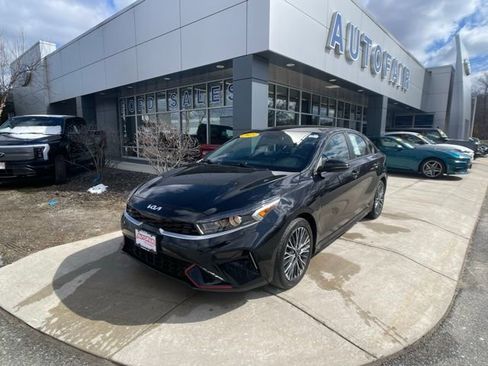 Used 2023 Kia Forte GT-Line image 4
