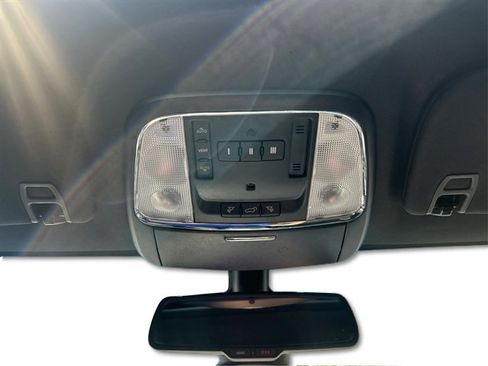 Used 2015 Jeep Grand Cherokee Altitude AWD/4WD image 25