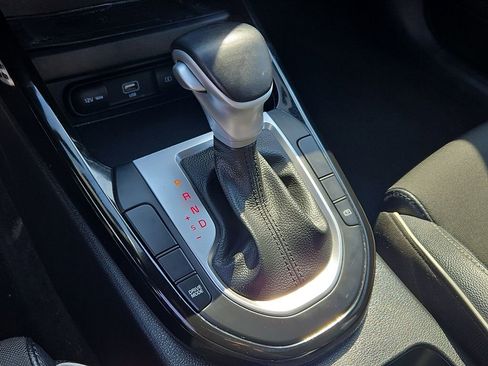 Used 2023 Kia Forte GT-Line w/ GT-Line Premium Package image 15