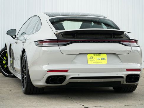 Used 2022 Porsche Panamera 4S w/ Premium Package image 6