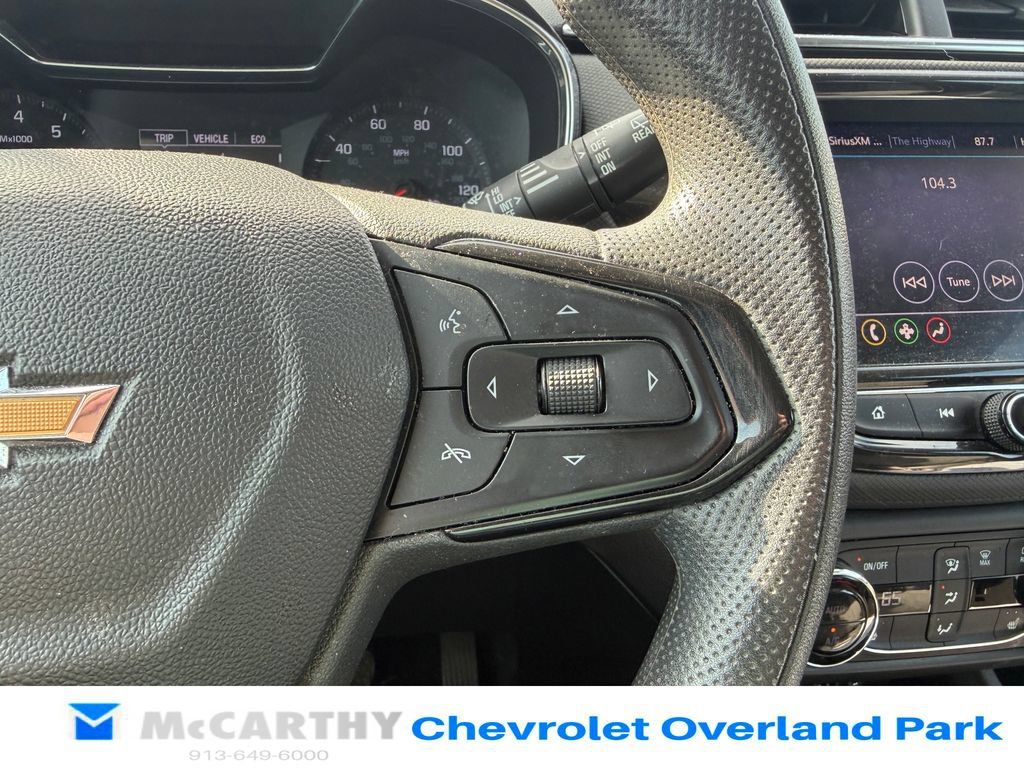 Used 2022 Chevrolet TrailBlazer LT w/ Convenience Package FWD image 13