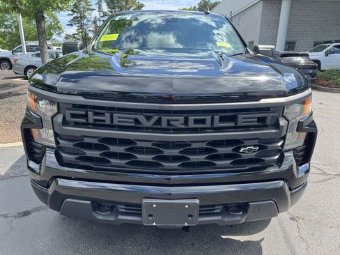 Certified 2022 Chevrolet Silverado 1500 Custom AWD/4WD image 2