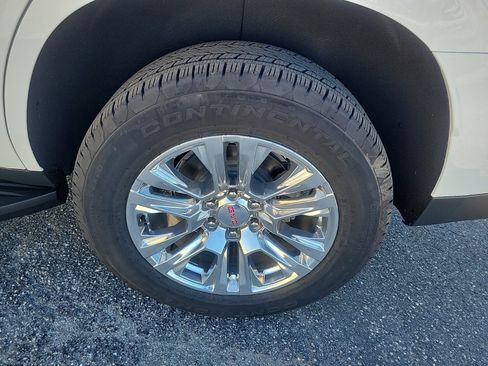 New 2026 GMC Yukon Denali image 8