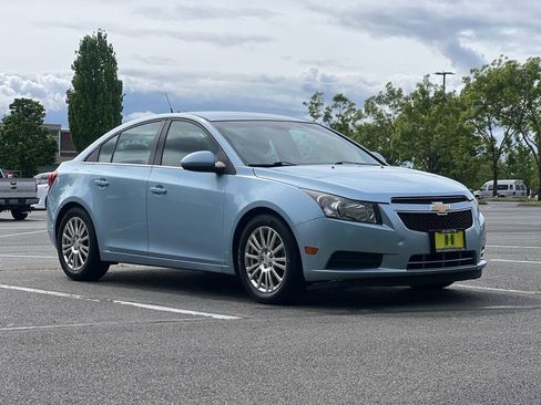 Used 2011 Chevrolet Cruze Eco FWD image 7