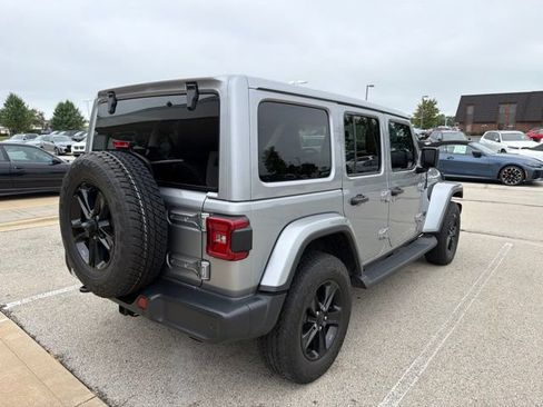 Used 2021 Jeep Wrangler Unlimited Sahara AWD/4WD image 8