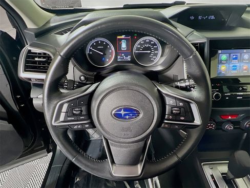 Used 2023 Subaru Forester Premium image 11