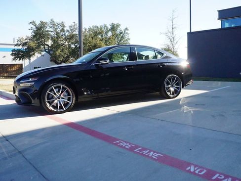 New 2026 Genesis G70 2.5T image 2