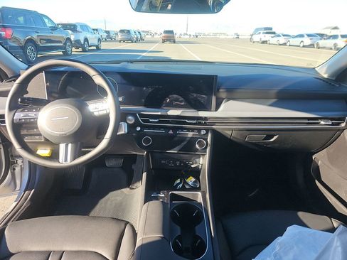 Used 2026 Hyundai Sonata Limited image 4