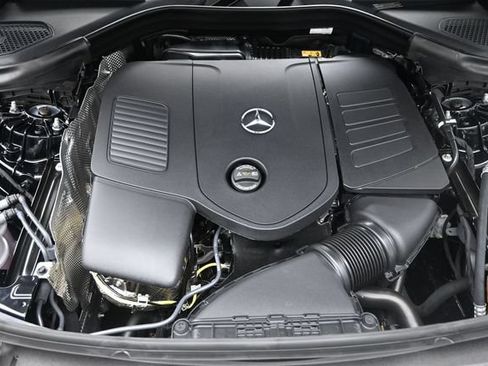 Used 2026 Mercedes-Benz GLC 300 image 32