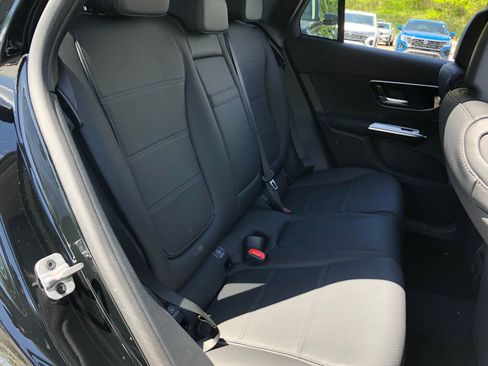 New 2025 Mercedes-Benz GLC 350e 4MATIC image 32