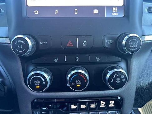 Used 2022 RAM 3500 Big Horn w/ Level C Equiment Group AWD/4WD image 5
