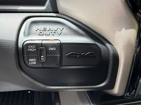 Used 2024 RAM 2500 Laramie w/ Safety Group AWD/4WD image 24