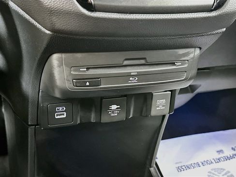 Used 2024 Honda Odyssey Elite image 17