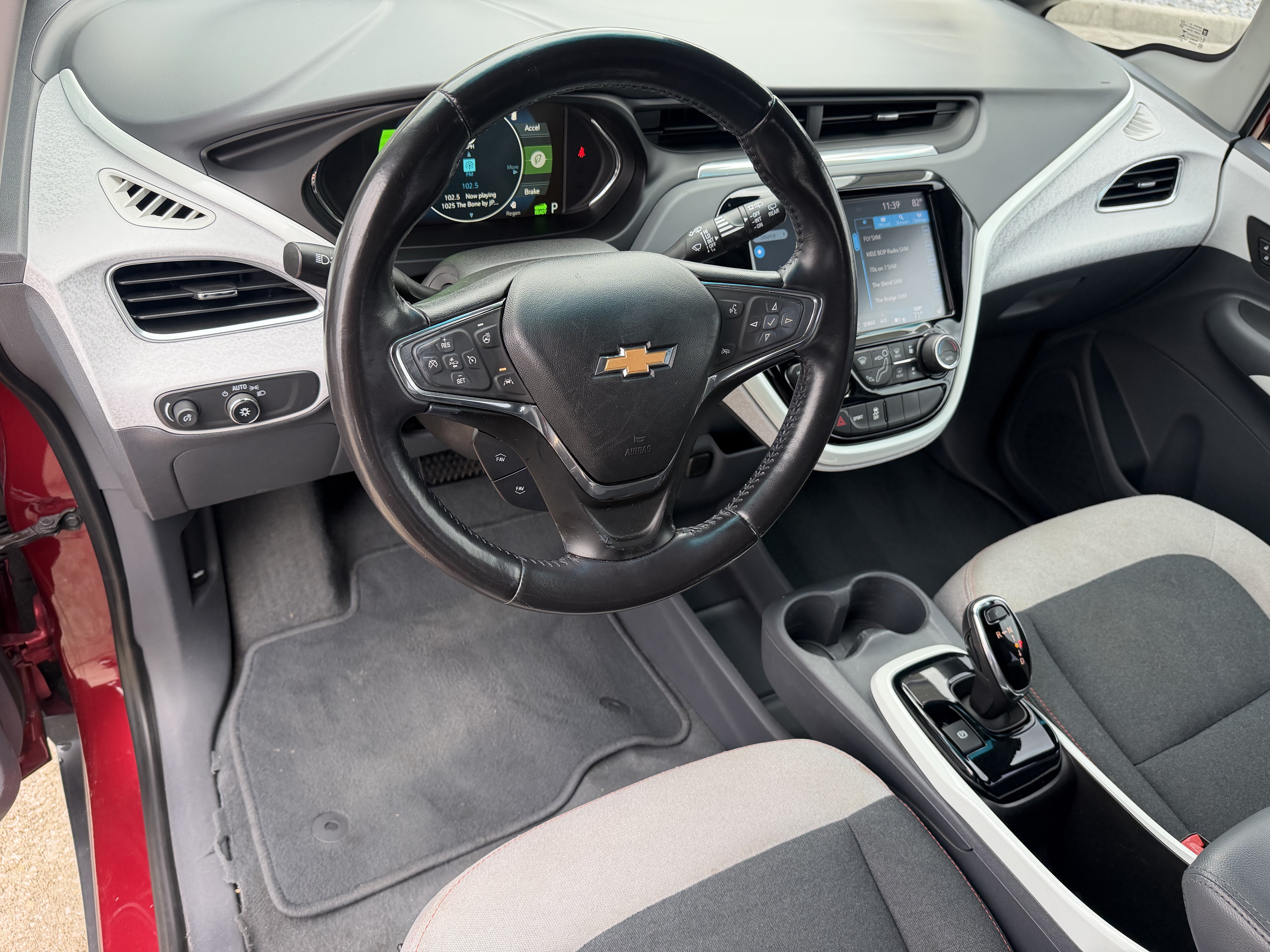 Used 2021 Chevrolet Bolt LT FWD image 13