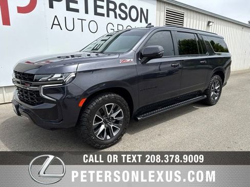 Used 2022 Chevrolet Suburban Z71 w/ Z71 Off-Road Package AWD/4WD image 8