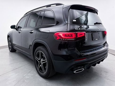 Used 2023 Mercedes-Benz GLB 250 4MATIC image 15
