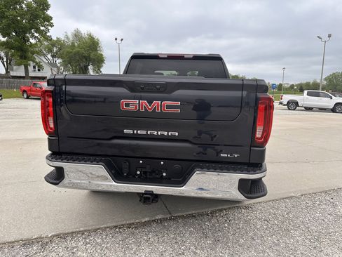 Used 2025 GMC Sierra 1500 SLT image 6