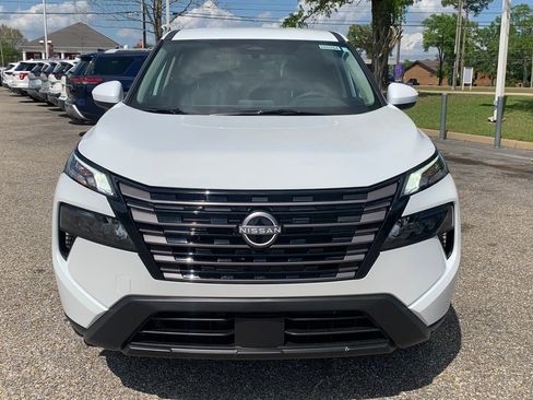 New 2026 Nissan Rogue SV image 3