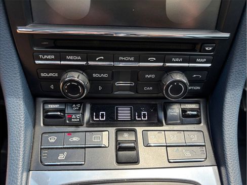 Used 2014 Porsche 911 Carrera S image 30