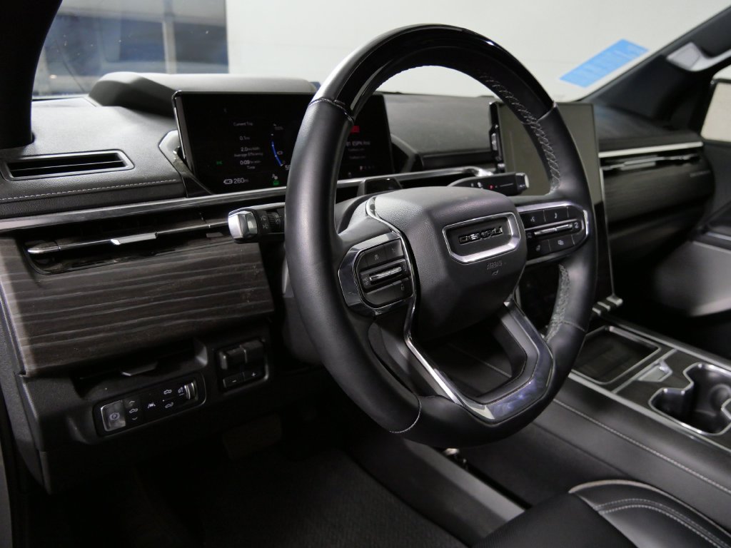 Used 2024 GMC Sierra EV Denali AWD/4WD image 11