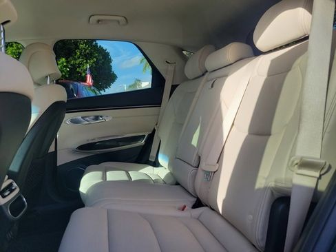 Used 2023 Genesis GV70 2.5T image 11