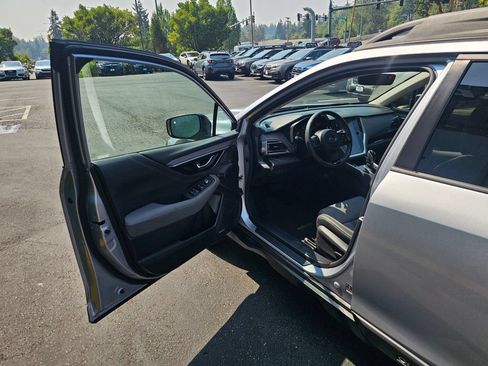 Used 2024 Subaru Outback Onyx Edition XT AWD/4WD image 19