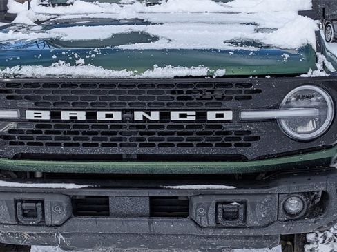 Used 2023 Ford Bronco Wildtrak image 9