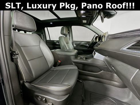 Used 2023 GMC Yukon XL SLT image 32