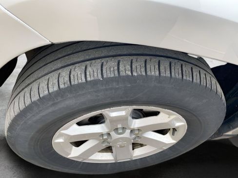 Used 2007 Saturn Outlook XE w/ Advanced Audio Pkg FWD image 23