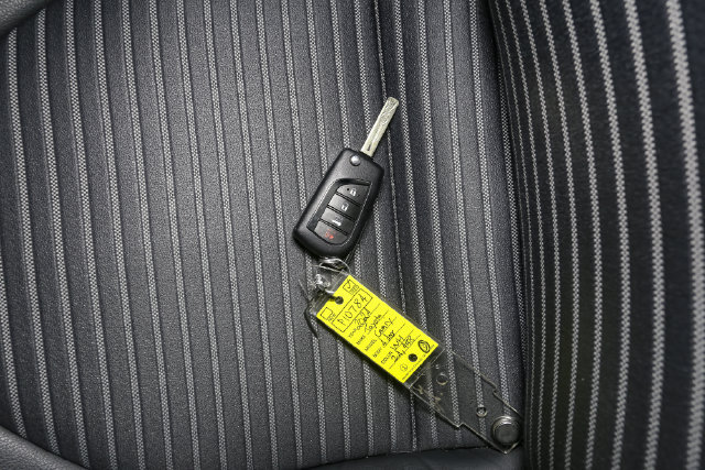 Used 2024 Toyota Camry SE w/ Cold Weather Package FWD image 35
