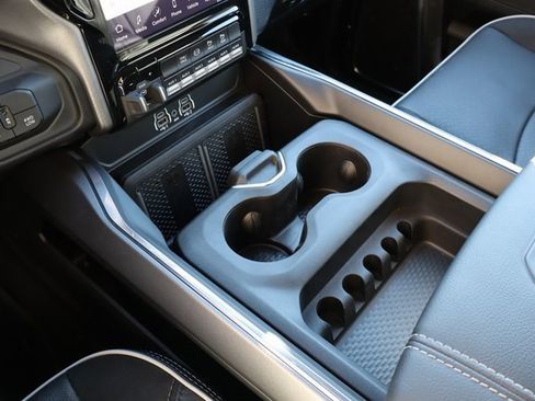 Used 2025 RAM 2500 Laramie w/ Night Edition image 31